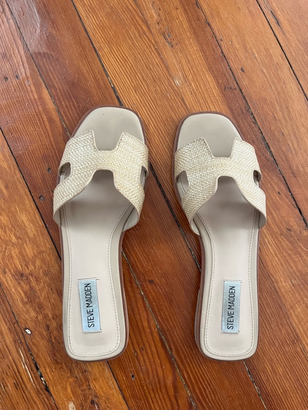 Steve Madden Neutral Raffia Slide Sandals in Beige